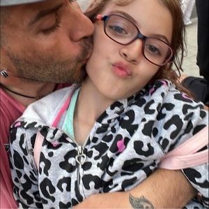 Meet your Posher, Giannis